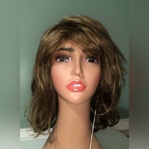 Paula Young wig - Jaclyn Smith wig - color honey 12/28 size average.